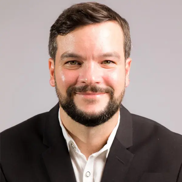 Dr. Bruno Senos